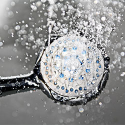 5 задължителни компонента от обзавеждането на банята - душ